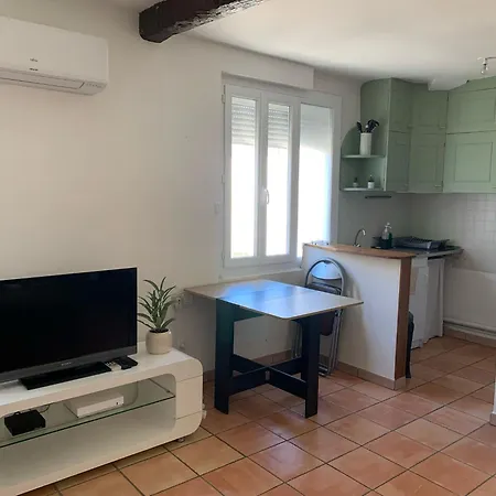 Apartmán Cosy Avec Clim 33m2 *