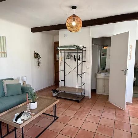 Apartment Cosy Avec Clim 33m2 Aimargues